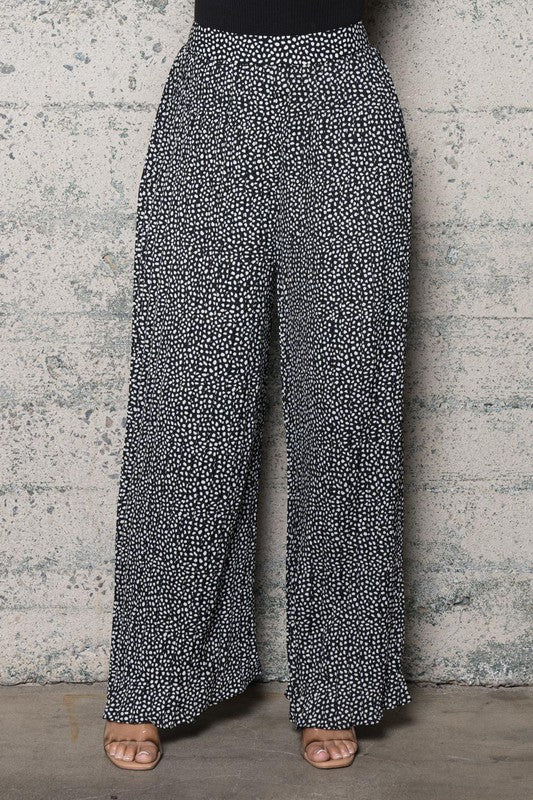 PLEATED DOT PRINT WIDE PANTS