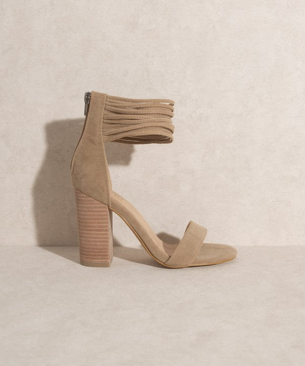 OASIS SOCIETY Blair   Thick Ankle Strap Block Heel