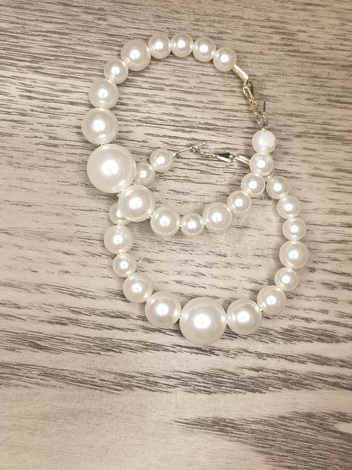 Pearls round Earrings