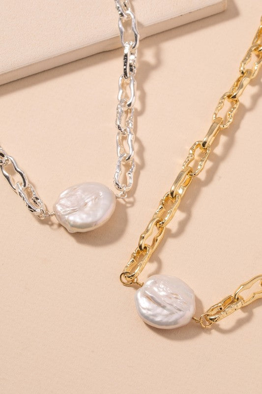 Hammered Chain Pearl Necklace